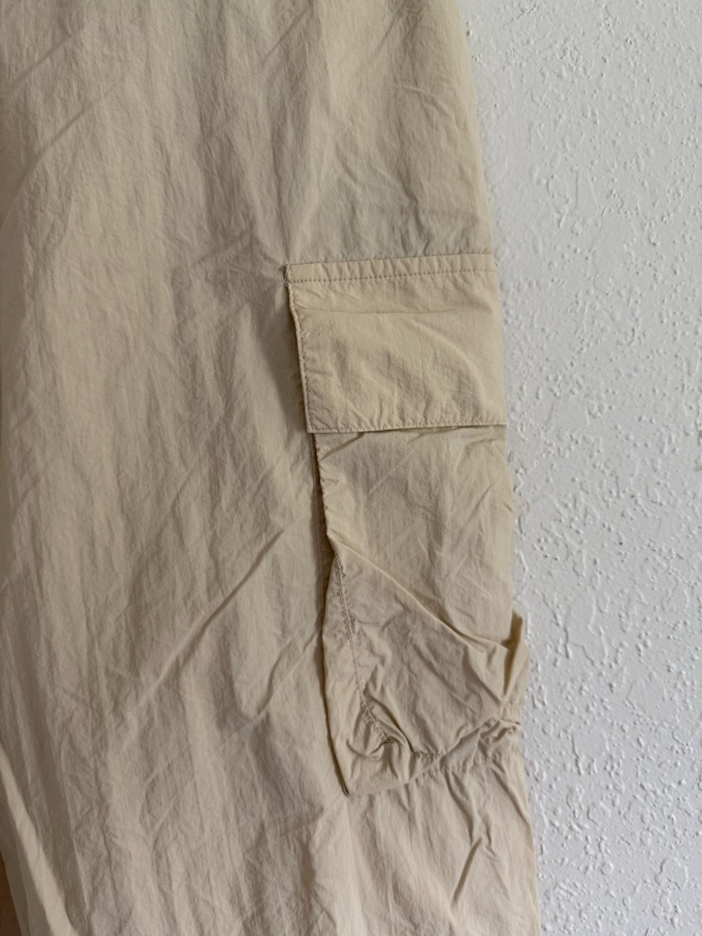 DONNI. Light Beige Cargo Jogger Pants - Picture 5 of 6